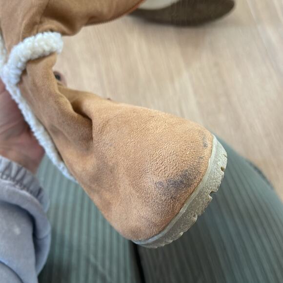 OLD NAVY Tan and Cream Faux Suede Sherpa Knee High Wedge Boots Size 7 - Picture 10 of 11